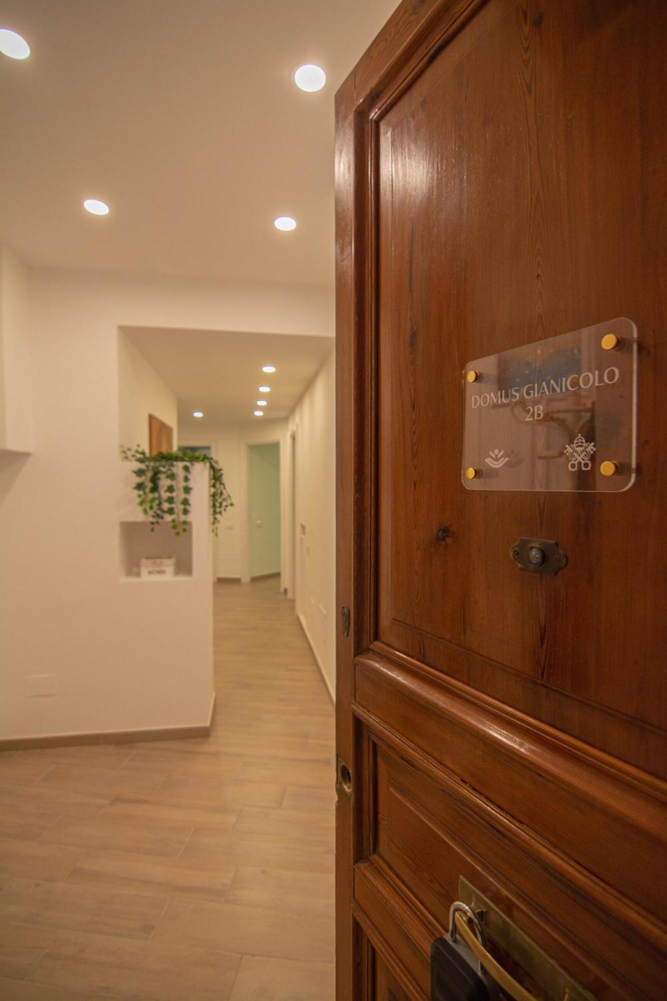 Domus Gianicolo 2b Roma